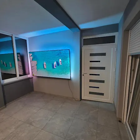 Daire Apartment Holiday Zadar *