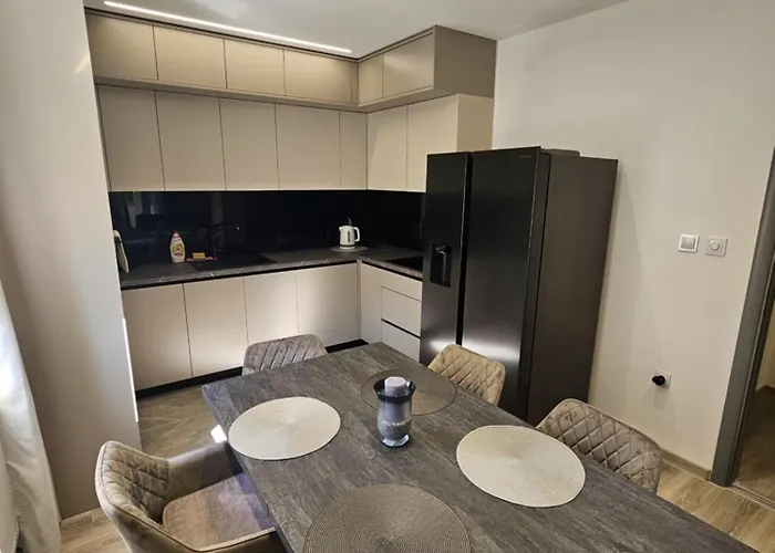 Daire Apartment Holiday Zadar *