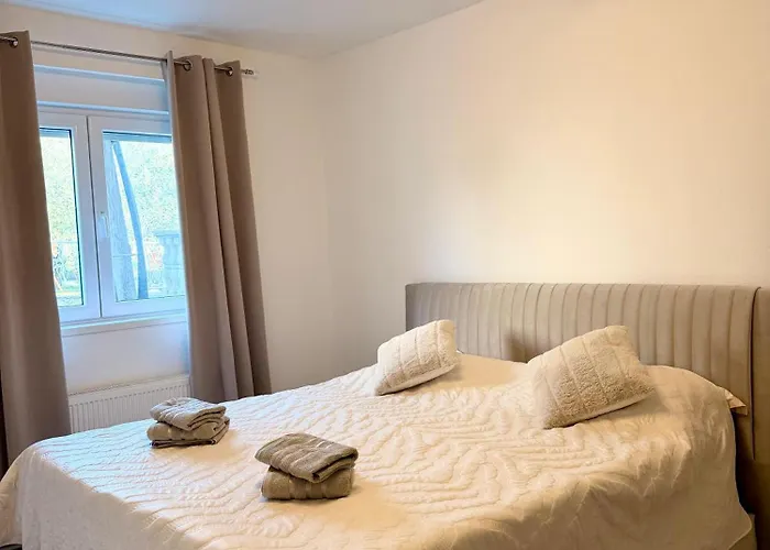 Daire Apartment Holiday Zadar *