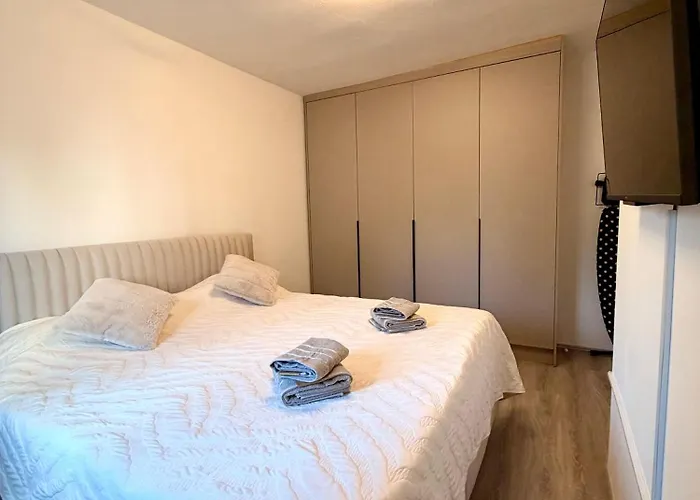 Apartment Holiday Zadar Daire *