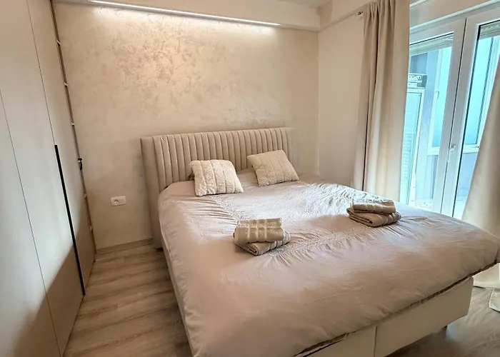 Apartment Holiday Zadar Daire *