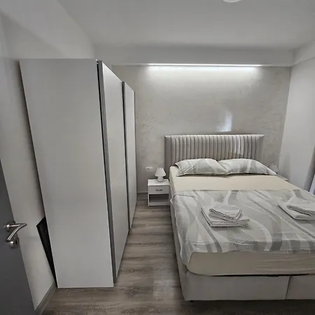 Apartment Holiday Zadar *